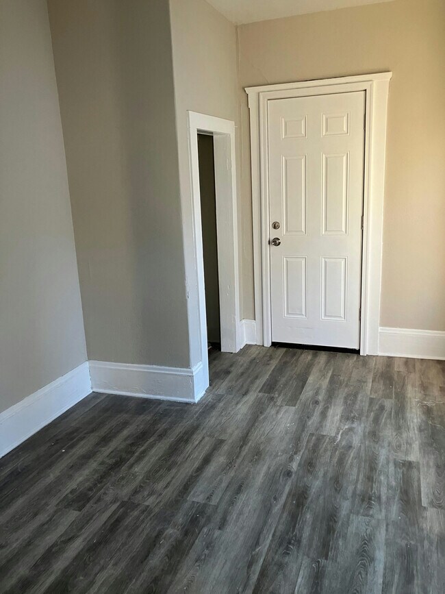 Foto del edificio - 425 E 157th St