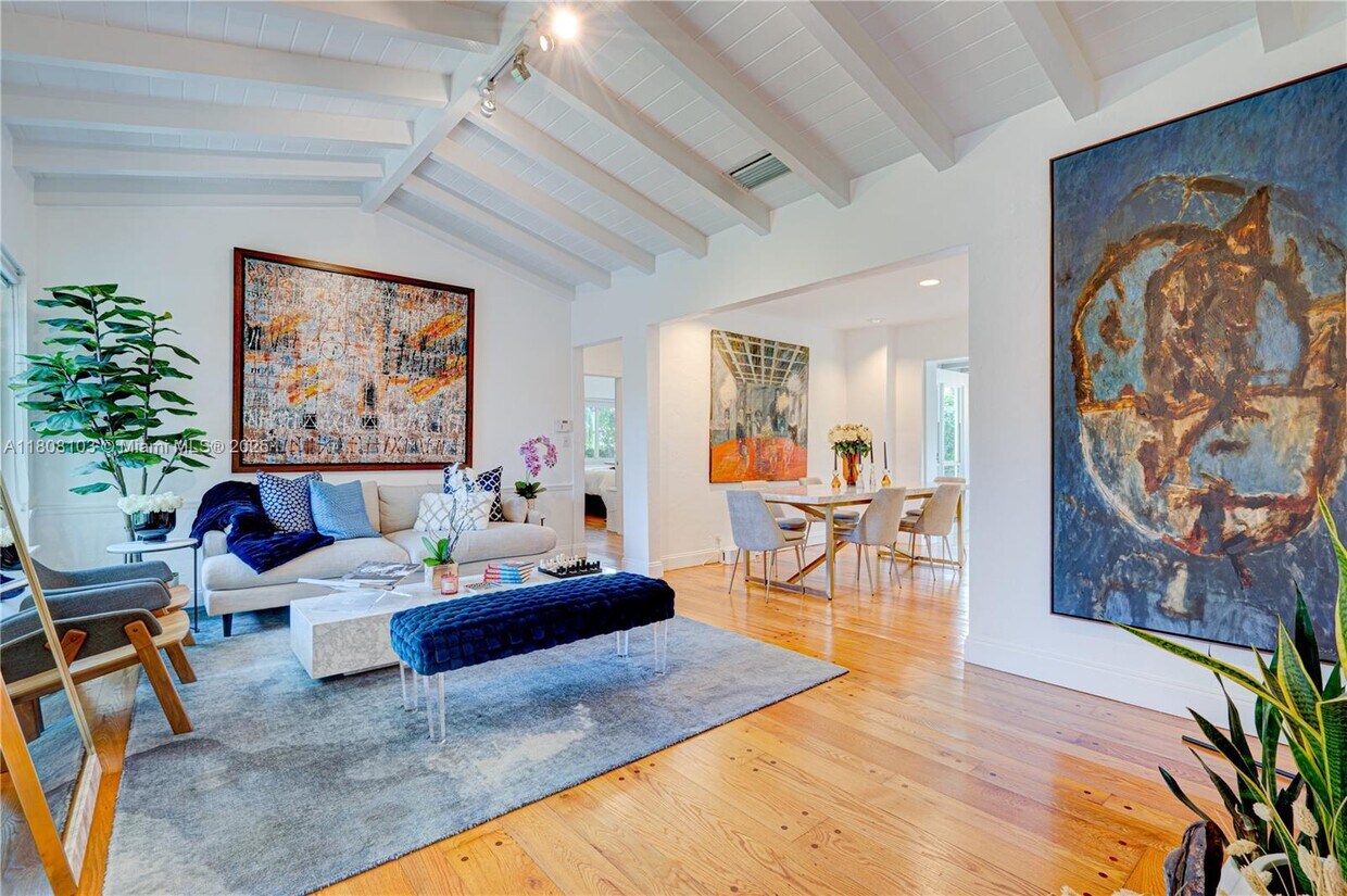 Foto principal - 228 SW 31st Rd