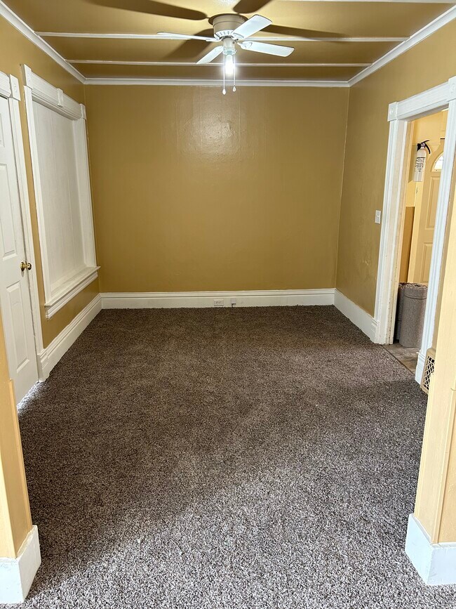 Foto del edificio - 403 W South Park Ave