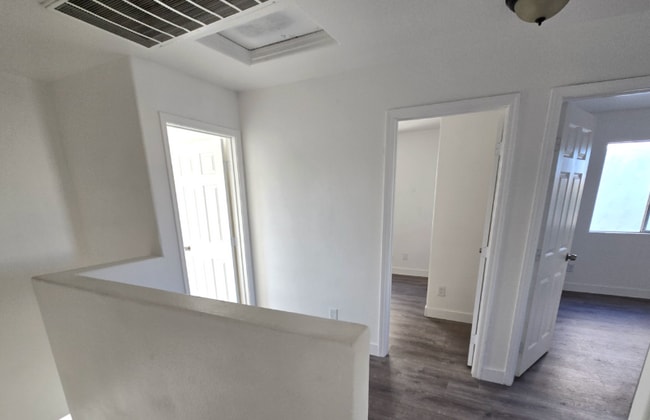 Foto del edificio - 5117 S 15th Pl