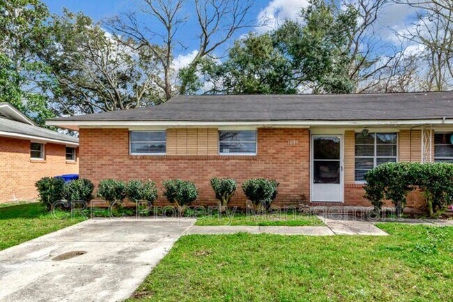 Photo - 1635 Memminger Ave Apartment