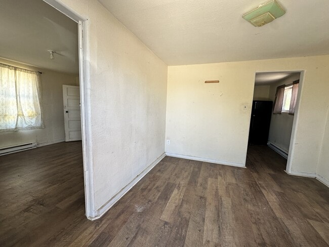 Foto del edificio - 108 B St