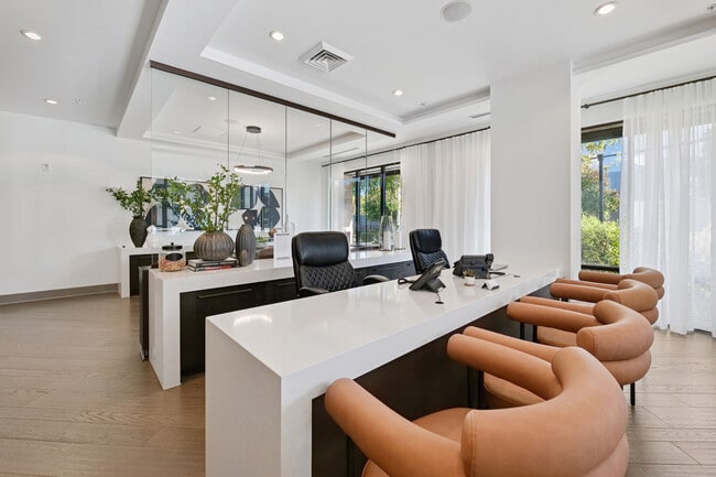 Building Photo - 1100 South