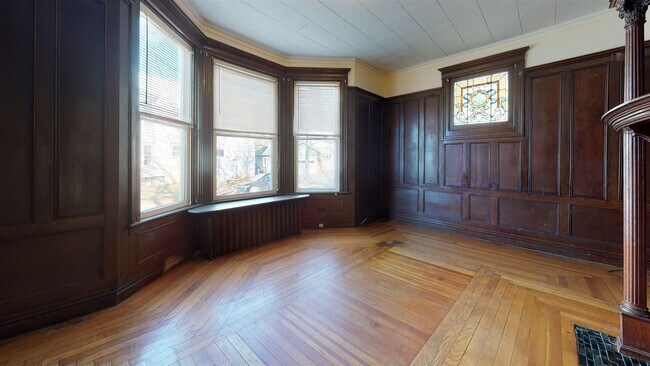 Foto del edificio - 282 Manning Blvd