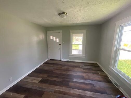 Building Photo - Glessner - Duplex