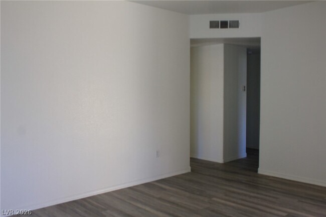 Foto del edificio - 1050 E Cactus Ave