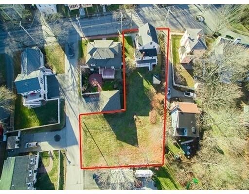 Building Photo - 332 Merrimac St
