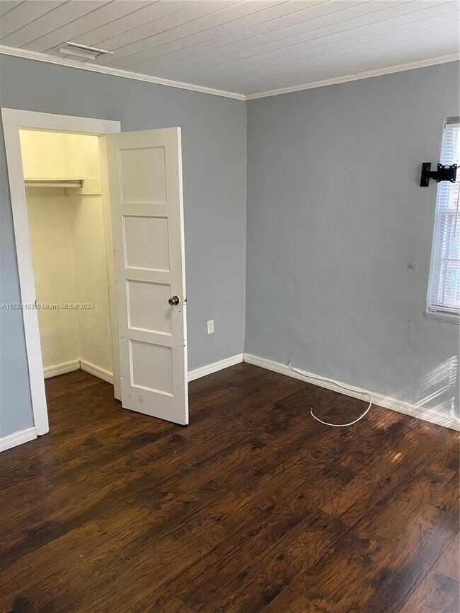 Building Photo - 3710 Frow Ave
