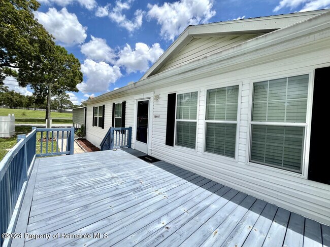 Building Photo - 18446 Galveston St
