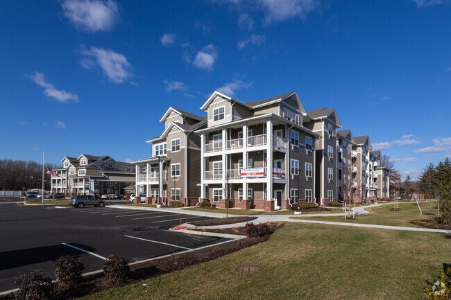 Foto del edificio - Marlton Gardens