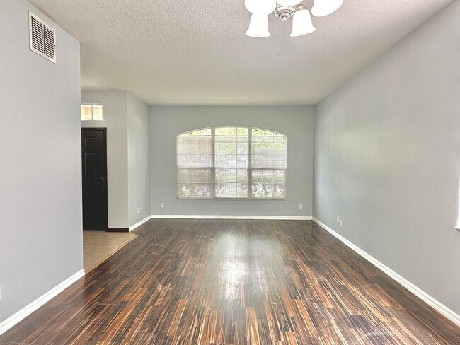 Foto del edificio - Awesome house for rent