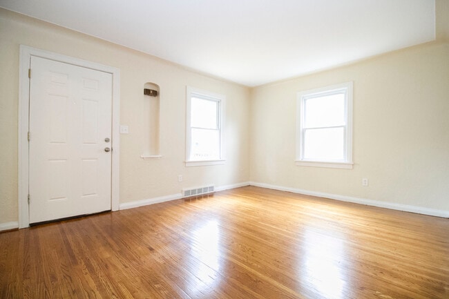 Foto del edificio - 2016 Balkan Pl