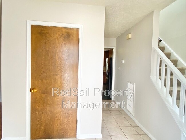 Building Photo - 443 Sonora Dr