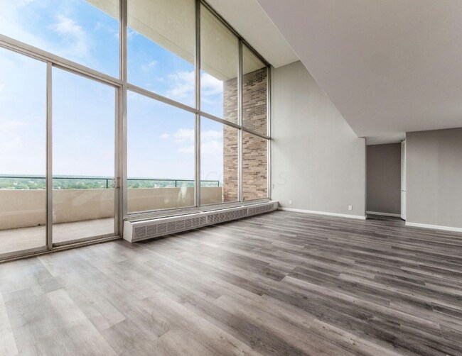 Foto del edificio - 1000 Urlin Ave