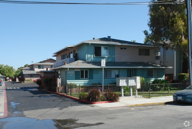 Building Photo - 39-55 Rancho Dr