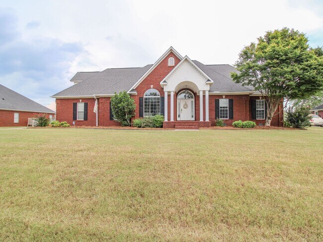 Building Photo - Nice Home in Chadwick Place Subdivision