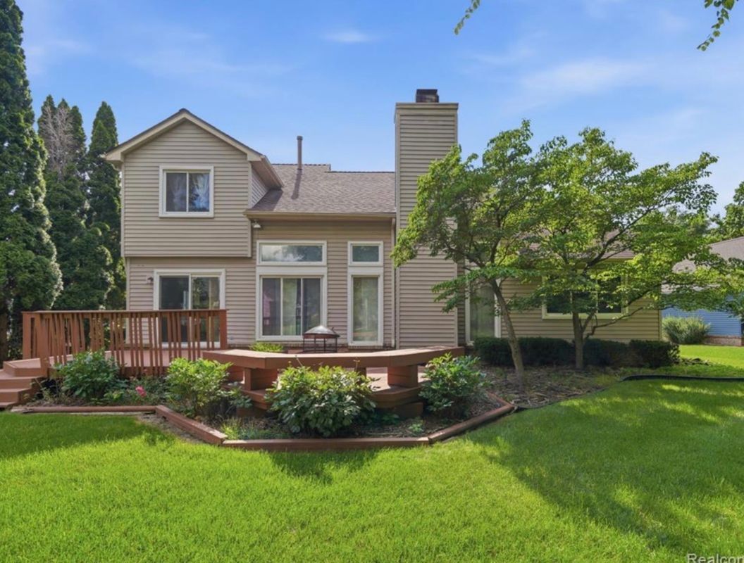 Building Photo - 42647 Wimbleton Way