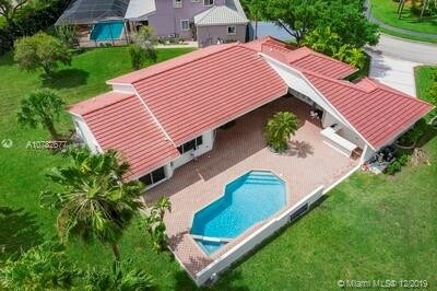 Foto principal - 4901 NW 106th Ave