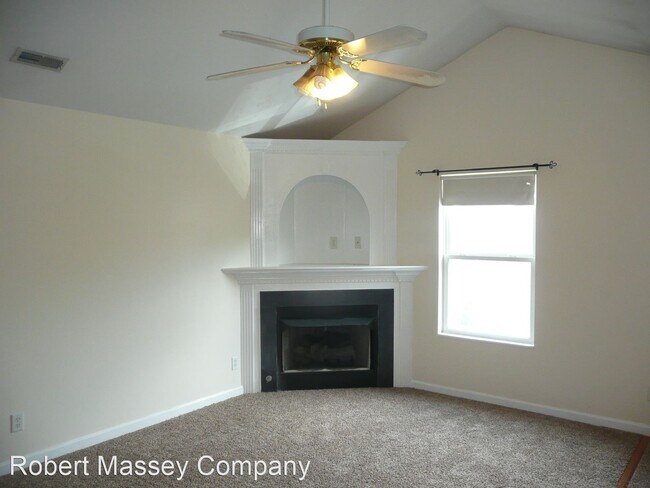 Foto del edificio - 2 br, 2 bath House - 1924 Muncie Avenue, #5