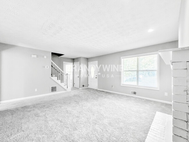 Building Photo - 3161 Summer Wood Cir