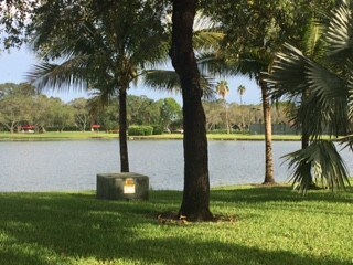 Foto del edificio - 112 Club Dr