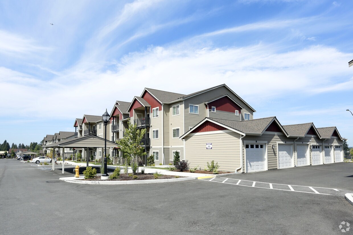 The Arbors at Edgewood Apartments in Edgewood, WA