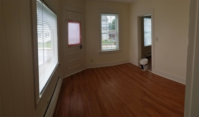 Building Photo - 53 Bass Ave