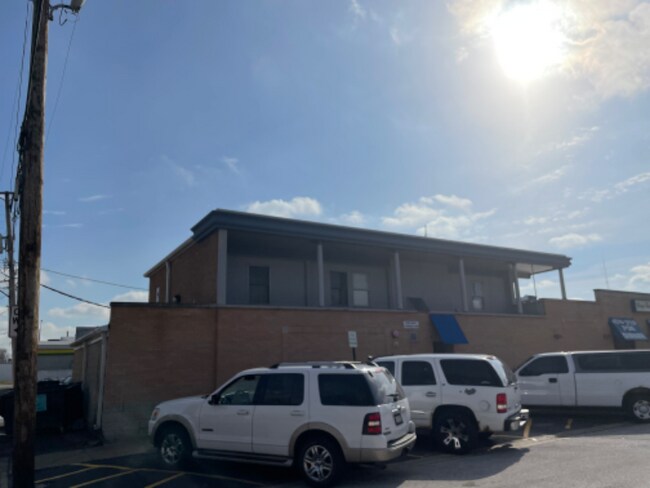 Building Photo - 4026 147th St