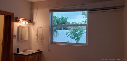 Building Photo - 1331 N 71st Ave