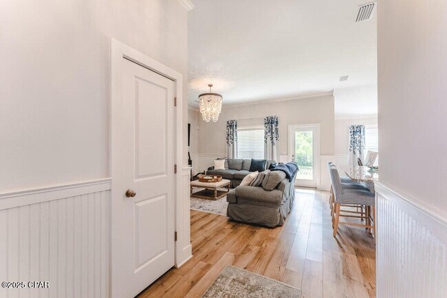 Foto del edificio - 378 Jones Homestead Rd