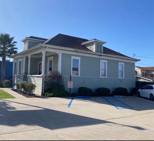 Building Photo - 307 E Ocean Ave