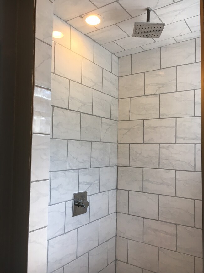 Foto del edificio - 526 Emahlea St