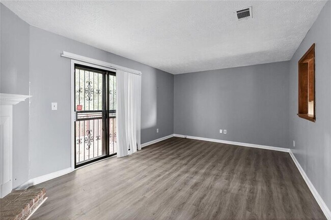 Foto del edificio - 5957 Friar Ct