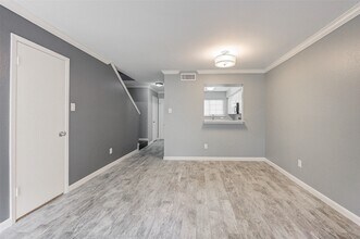 Building Photo - 6406 Ferris Dr