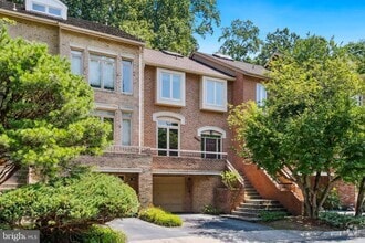 Building Photo - 10905 Whiterim Dr