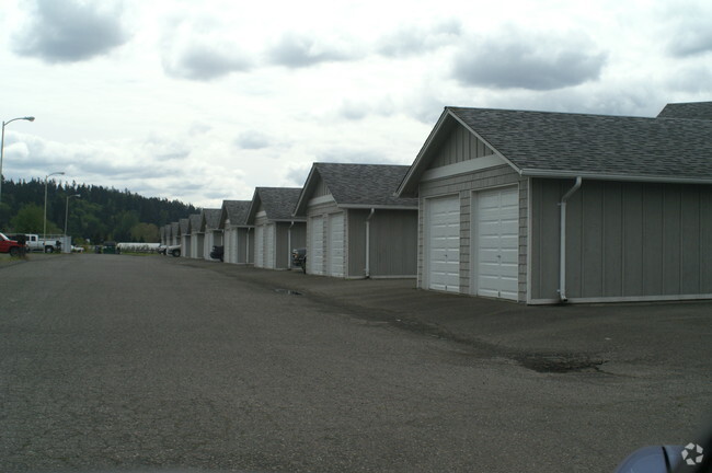 Parking - Villas at Woodinville