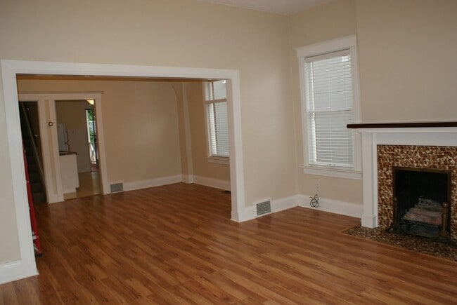 Building Photo - 932 S 900 E