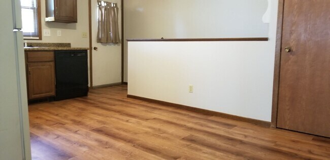 Foto del edificio - 2 Bedroom 1 Bath Condo