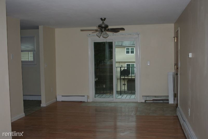 204 Blackstone St, Meriden, CT 06450 Condo for Rent in Meriden, CT