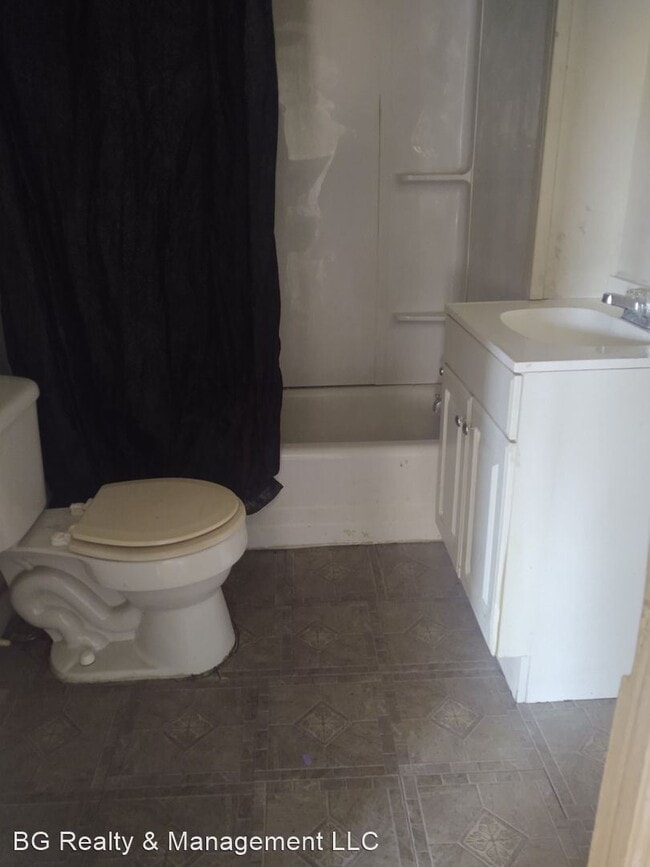 Building Photo - 1 br, 1 bath House - 109 N Charles Campbell