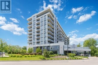 Building Photo - 7711-7711 Green Vista Gate