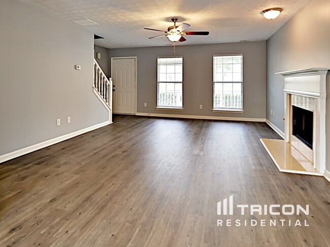 Building Photo - 9765 Moss Pointe Path