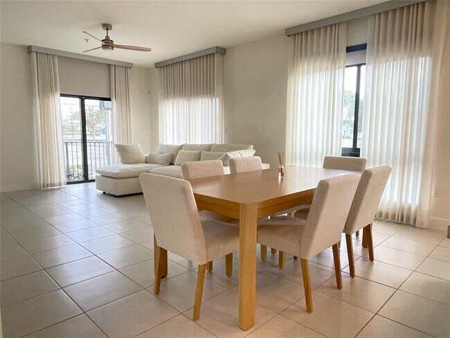 Foto del edificio - 8201 NW 41st St
