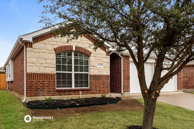 Building Photo - 2720 Triple Crown Ln