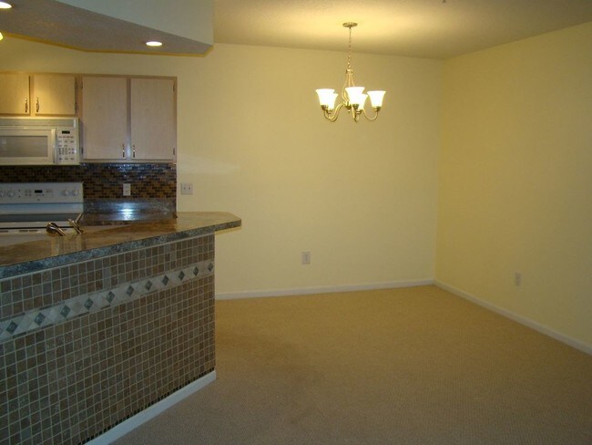 Building Photo - 1 BR in Crest at Waterford Lakes