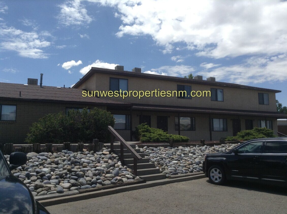 3701 N Carlton Ave Unit 3, Farmington, NM 87401 Room for Rent in