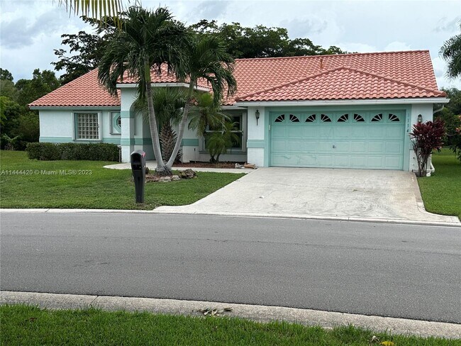 Foto del edificio - 1114 Hatteras Cir