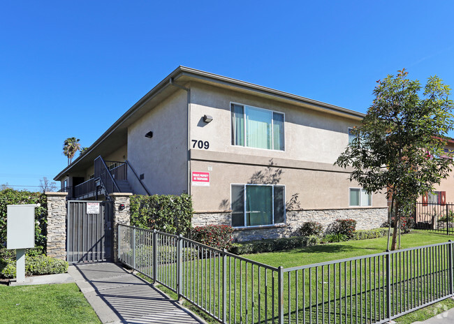 Foto del edificio - Townsend & Raitt Apartments