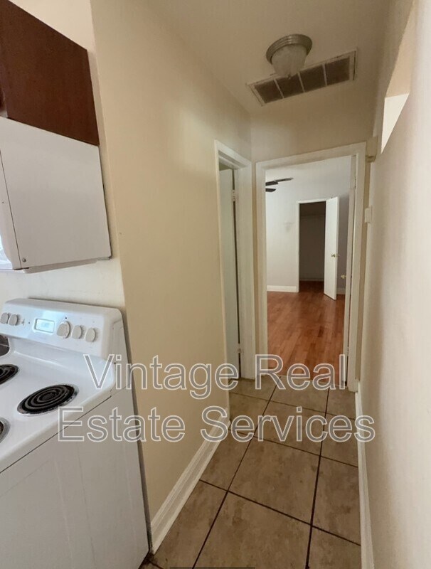 Foto del edificio - 2168 8th Ave N