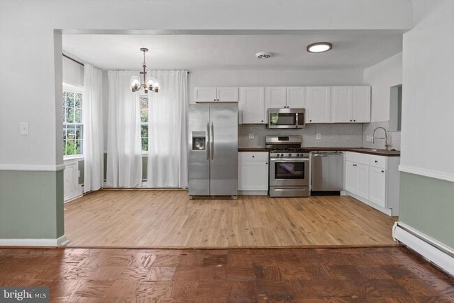 Building Photo - 2305 Pickwick Rd